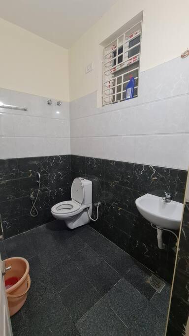 Kamalam 2 Bhk - Non Ac Villa Coimbatore Exterior photo